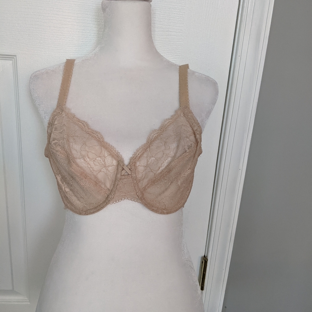 Wacoal lace beige bra 34D